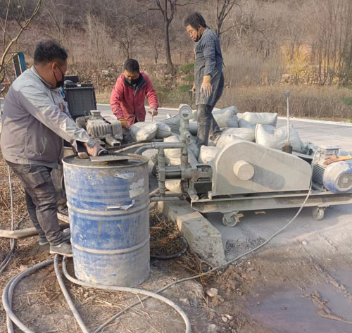 红塔路面下沉注浆